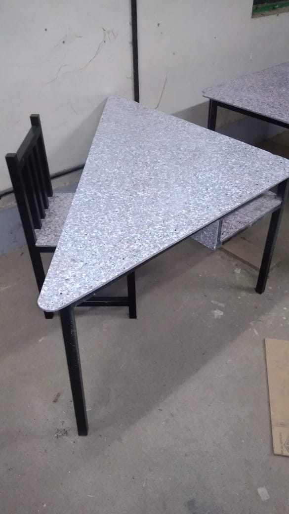 Waste Recycled Products – ECO-BOARD TABLE